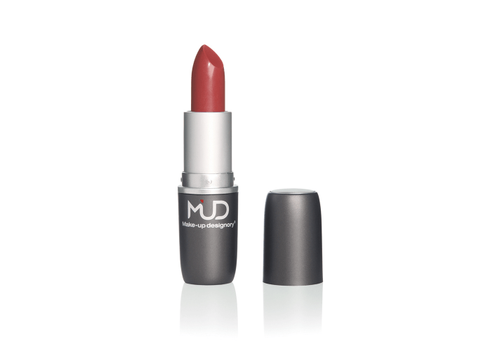Lipstick Mai Tai MUD rood perzik kleur past bij veel