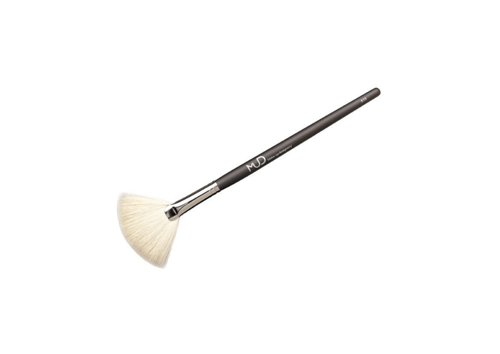 Large White Fan Brush 510 