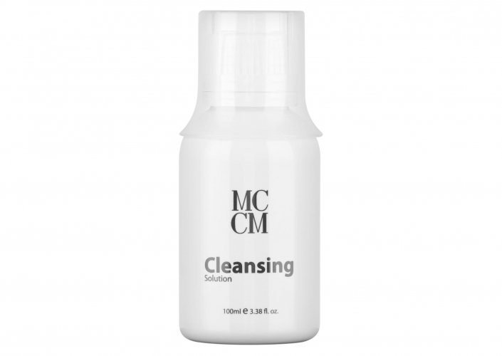 Degrease the skin en Cleansing solution MCCM