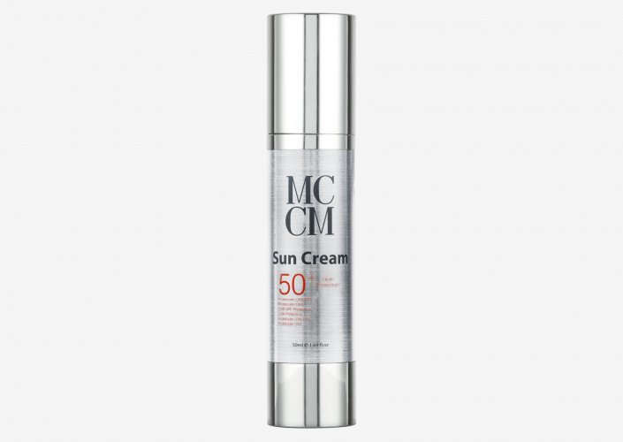 zonnebescherming airless SPF 50 ml huidverbetering Medical Cosmetics MCCM Zonnebescherming