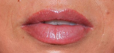 blushing lips permanente make-up The Color Studio
