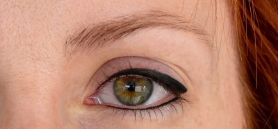 Brede eyeliner met wing