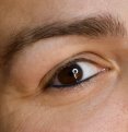 Brede eyeliner onderaan pigmenteren