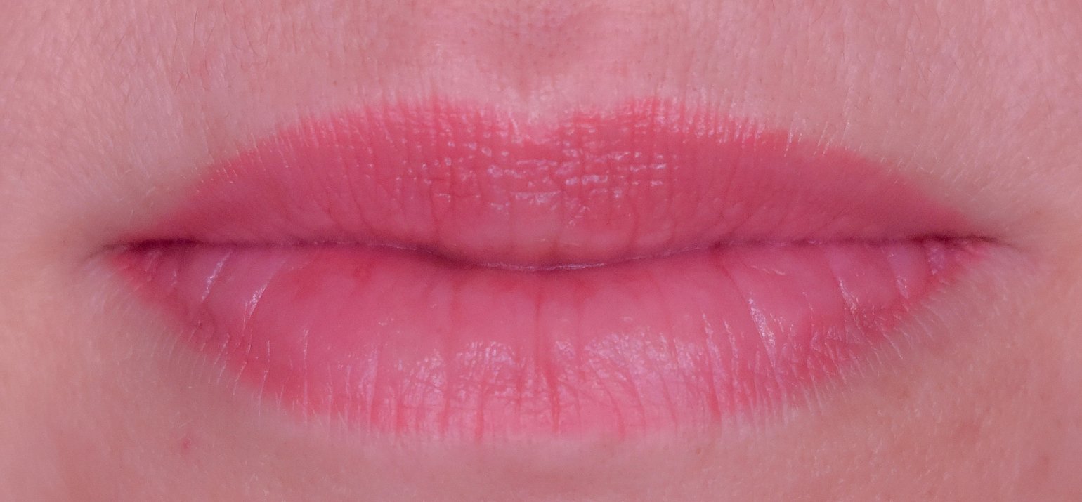 natural gloss lips