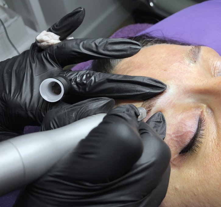 Formation sourcils technique poil à poil machinale hairstrokes 3D
