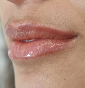Pmu lippen met zachte gloed